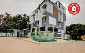 Oyo Flagship 24147 Royal Stay