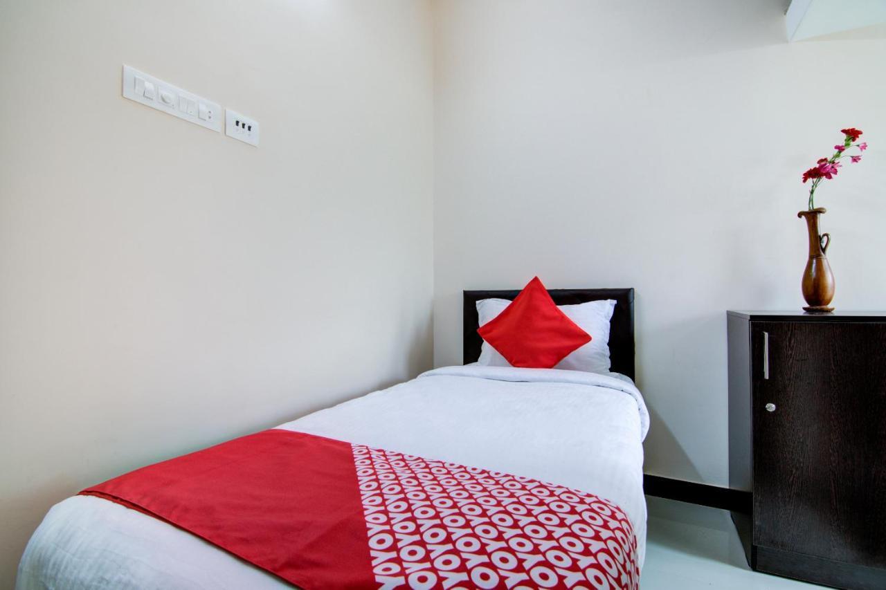Oyo Flagship 24147 Royal Stay Singanallur Exterior photo